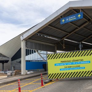 LTOU: keleiviams dėl uždaryto panduso į Vilniaus oro uostą nereikia atvykti anksčiau