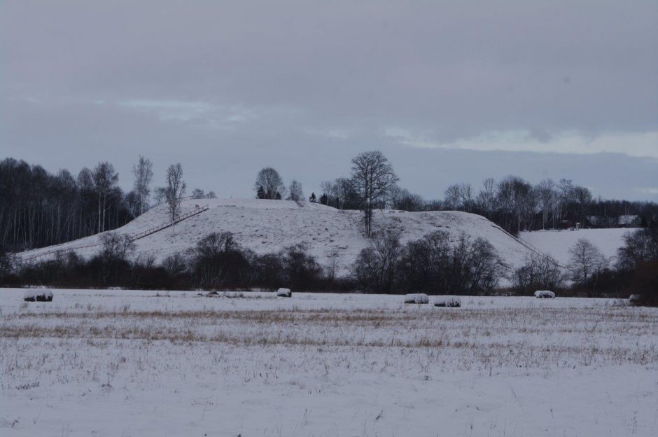 Archeologas apie piliakalnius: daugeliui tai – neatrasta Lietuva