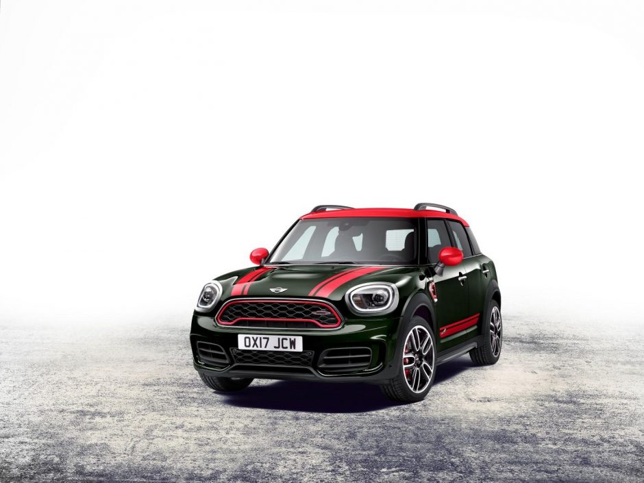 „MINI Countryman“ turės ir sportišką versiją