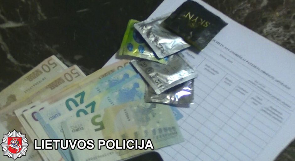 Į prostitucijos verslą įtraukė ir dviejų vaikų mamą