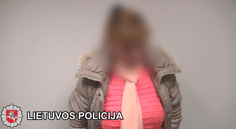 Į prostitucijos verslą įtraukė ir dviejų vaikų mamą