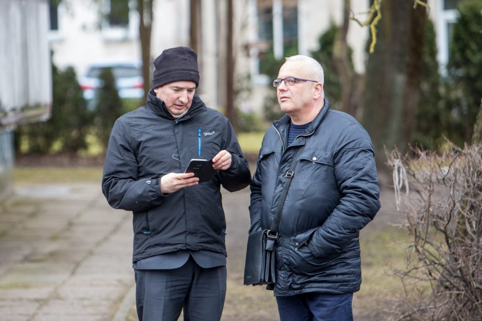 Protestuotojai nori gelbėti Kauko laiptų medžius