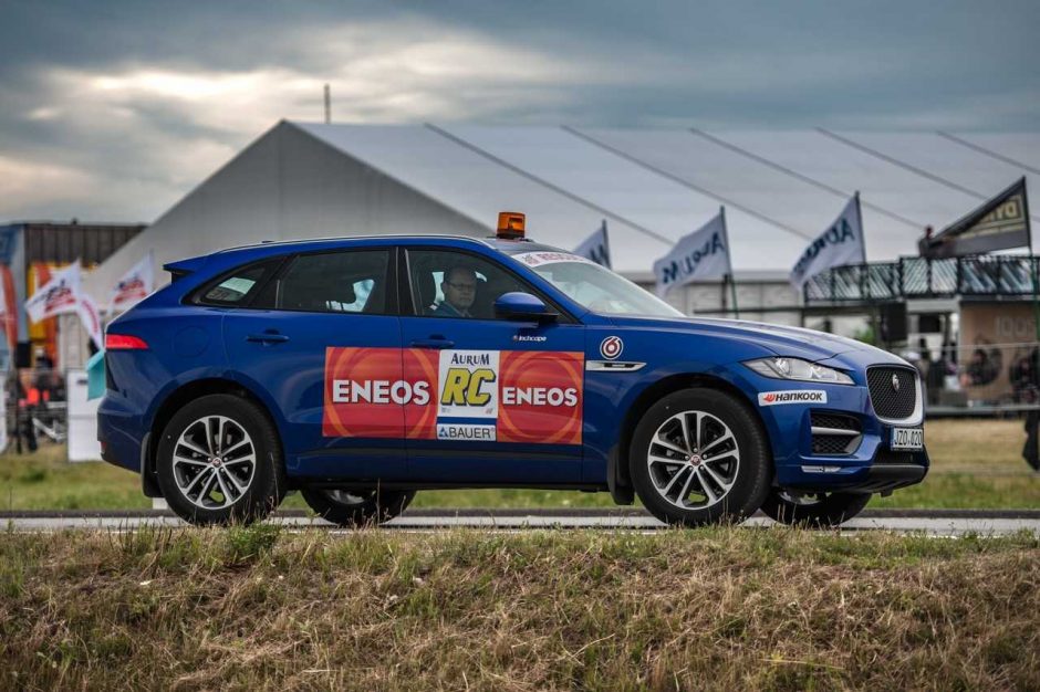 „Eneos 1006“ išvakarėse – naktinis išbandymas su „Jaguar F-Pace“