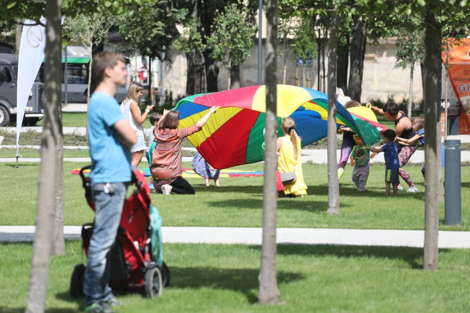 Lukiškių aikštėje pristatytas interaktyvus fontanas