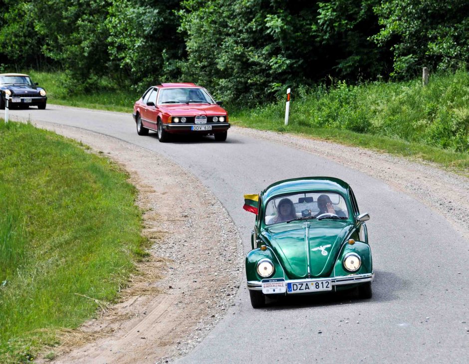 Jonų respublikoje – istorinių automobilių ir motociklų ralis