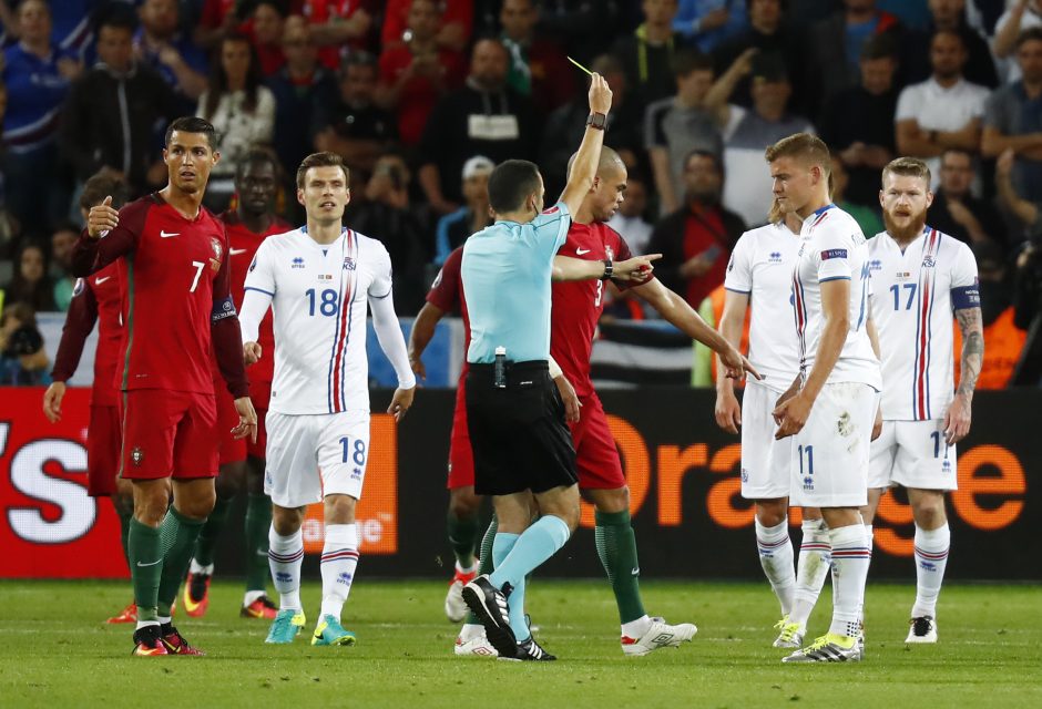Staigmena: Portugalijos futbolininkai nesugebėjo nukauti Islandijos ekipos