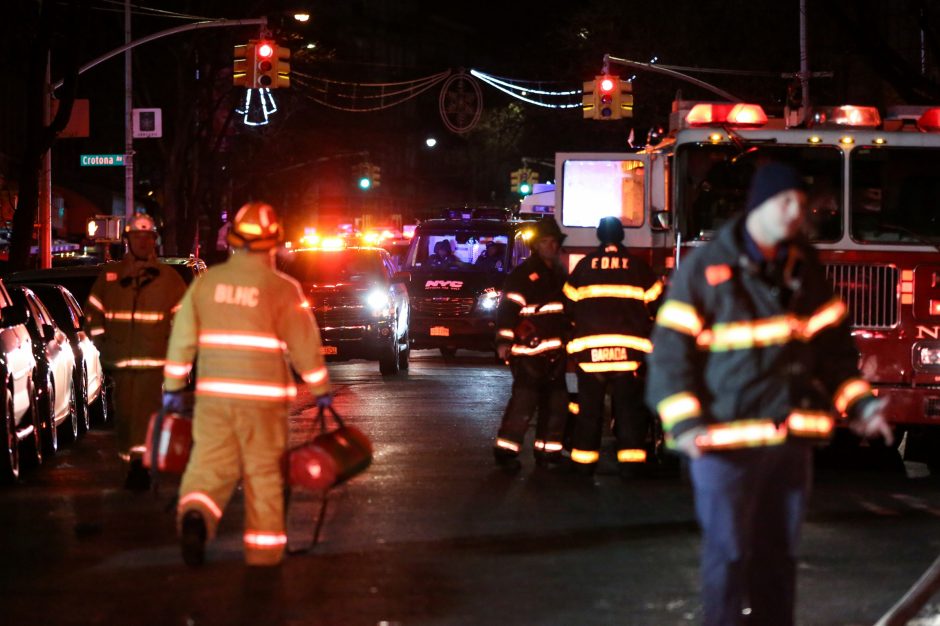 Niujorke Bronkso rajone gaisrą daugiabutyje sukėlė su virykle žaidęs vaikas 