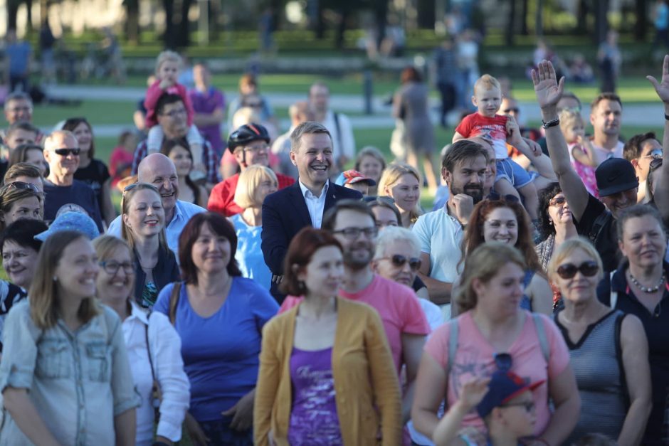 Lukiškių aikštėje pristatytas interaktyvus fontanas