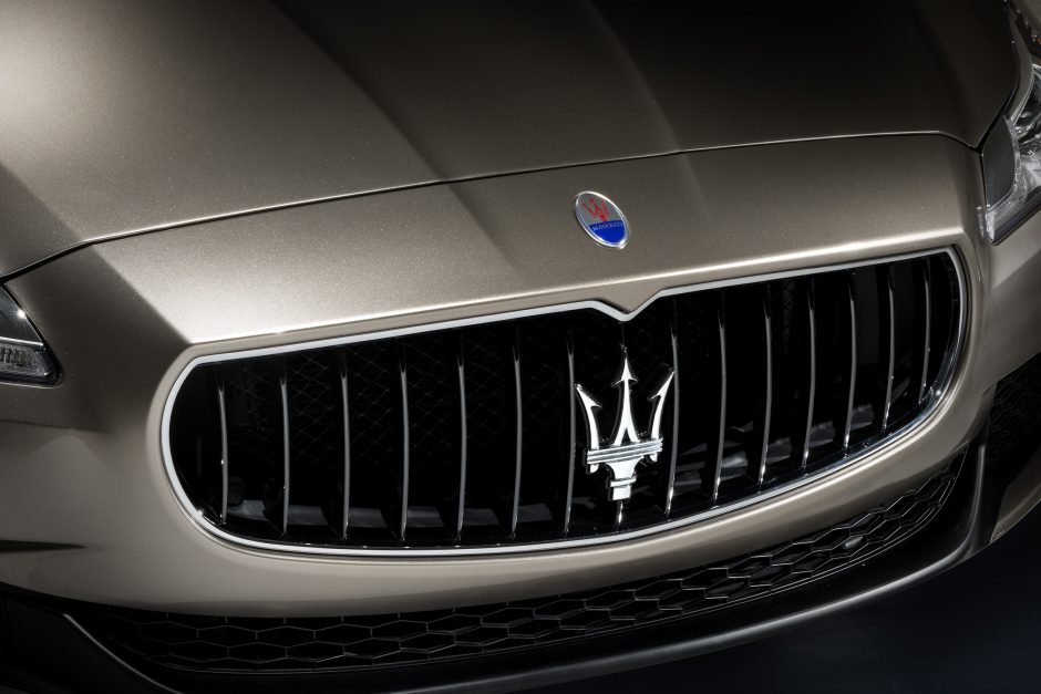 „Maserati“ ir „Ermenegildo Zegna“ pristatė automobilį rafinuotam vyrui    