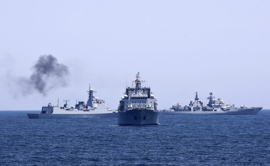 Rusija Viduržemio jūros rytuose rengia karinio laivyno pratybas