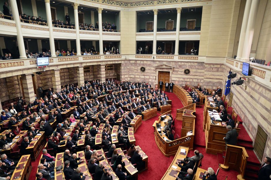 Euro zonos finansų ministrai pritarė deryboms dėl finansinės pagalbos Graikijai