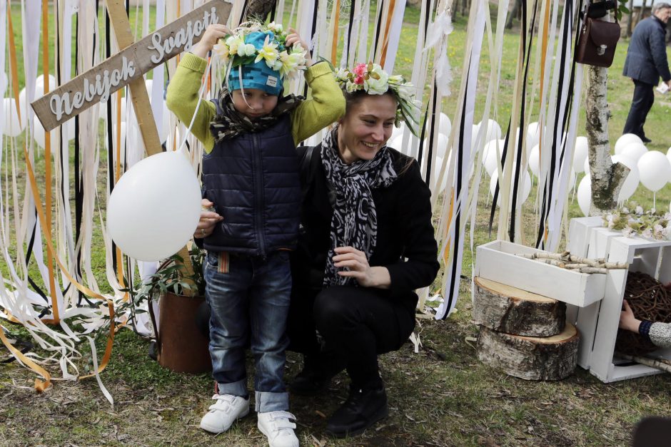 Mamoms – vaišių stalas ir koncertas