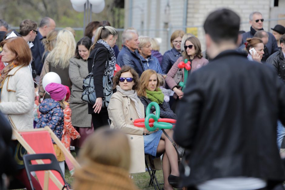 Mamoms – vaišių stalas ir koncertas