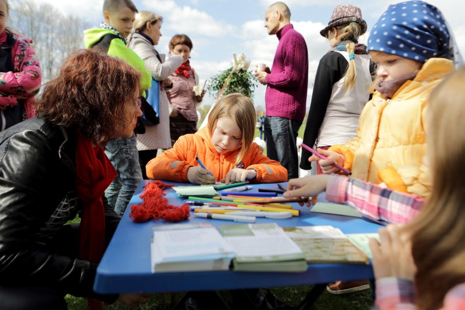 Mamoms – vaišių stalas ir koncertas