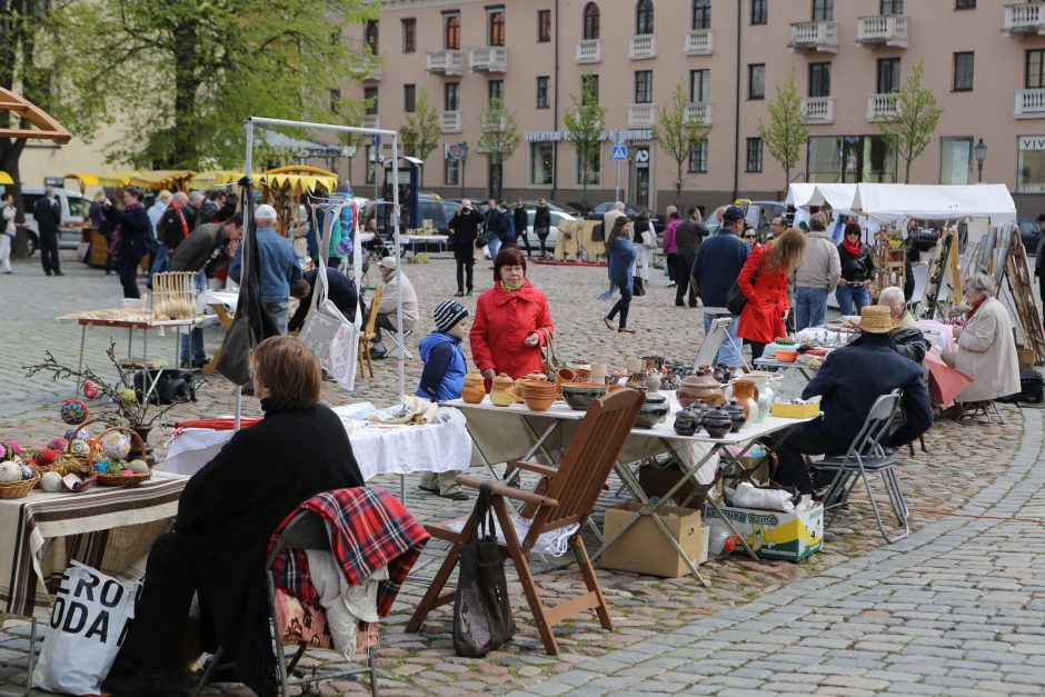 Kruizinį lainerį pasitiko jomarkas