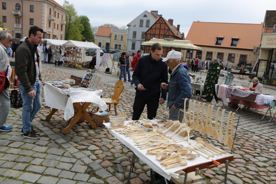 Kruizinį lainerį pasitiko jomarkas