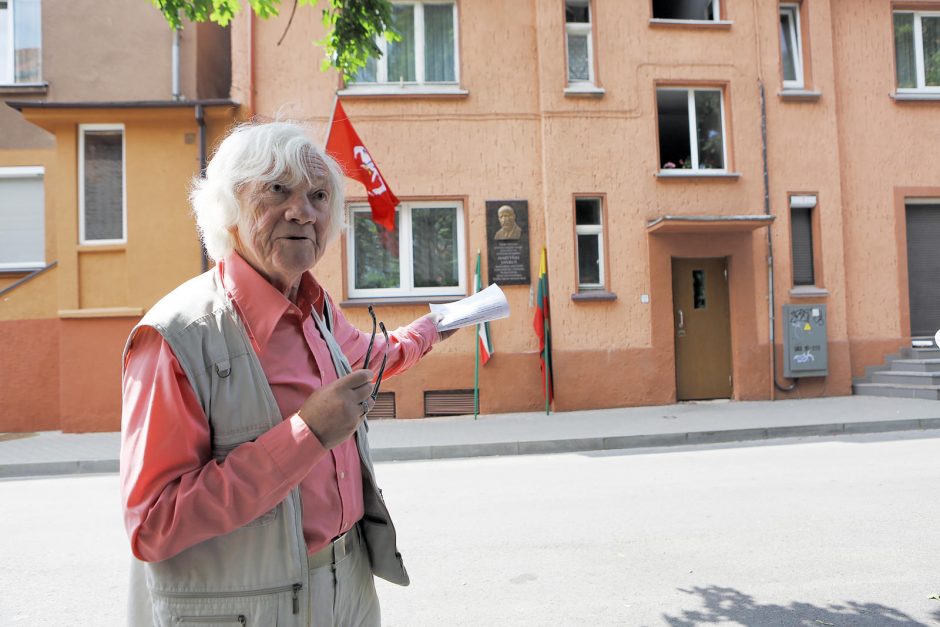 Atidengta memorialinė lenta lietuvybės puoselėtojui M. Jankui