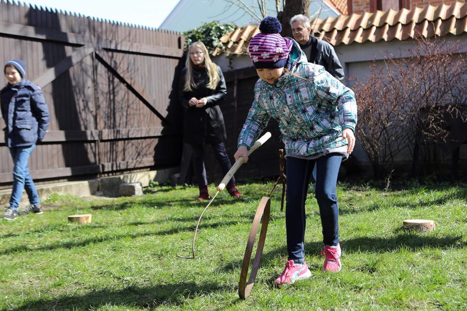 Atvelykio šventėje riedėjo margučiai