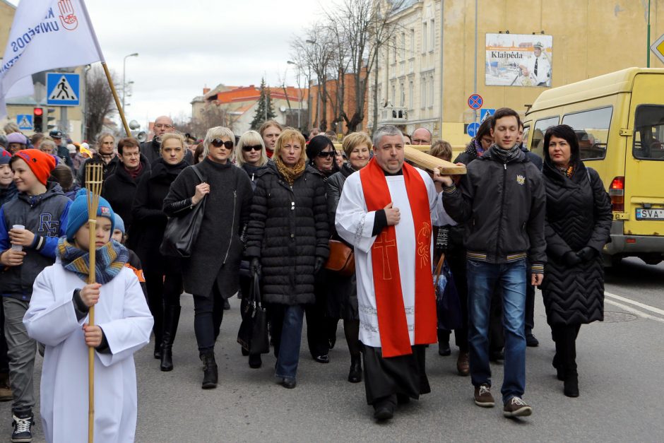 Tikintieji ėjo Kryžiaus kelią