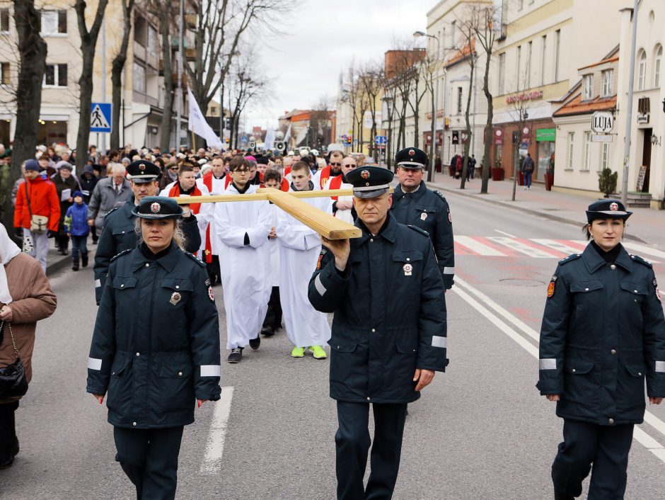 Tikintieji ėjo Kryžiaus kelią