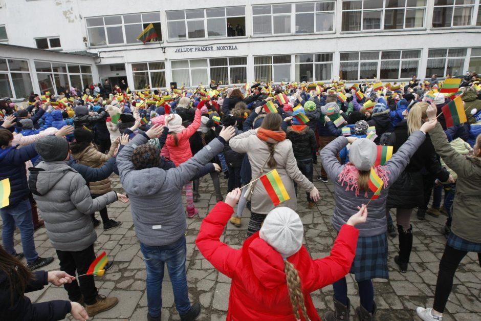 Mažieji patriotai jau atšventė Nepriklausomybės dieną