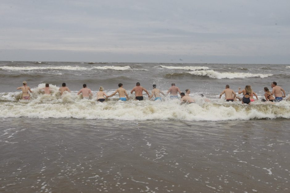 Sveikuoliai nėrė į žiemišką Baltiją