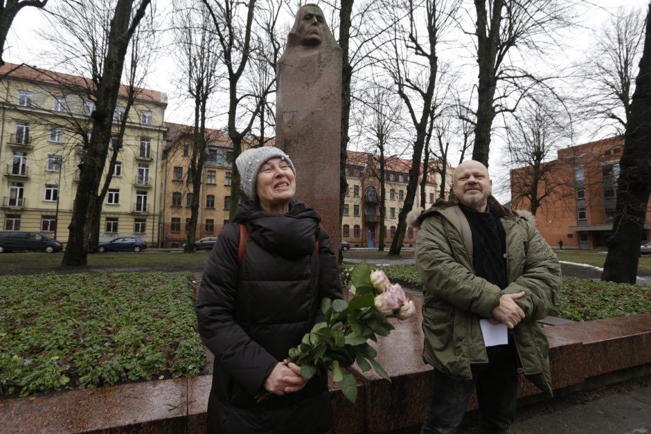 Klaipėdiečiai vėl nusilenkė K. Donelaičiui