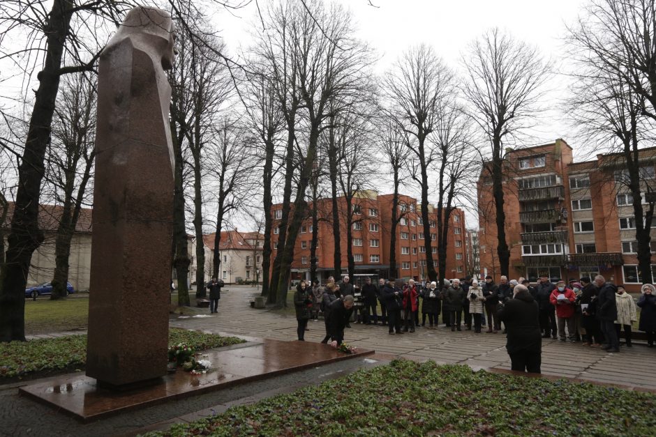 Klaipėdiečiai vėl nusilenkė K. Donelaičiui