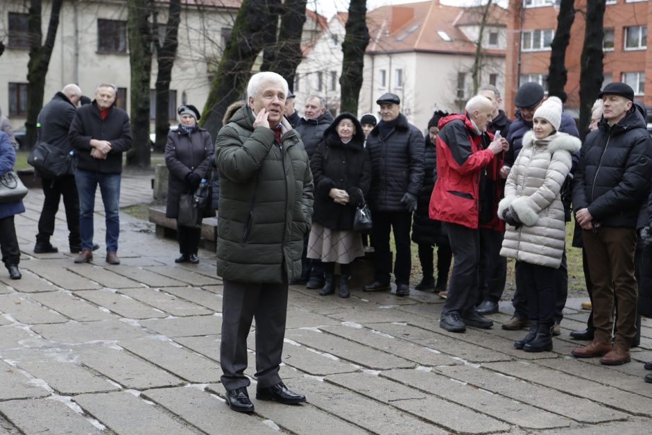 Klaipėdiečiai vėl nusilenkė K. Donelaičiui