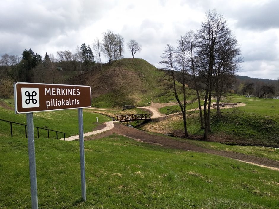 Žiemą piliakalniai ne mažiau žavūs nei vasarą