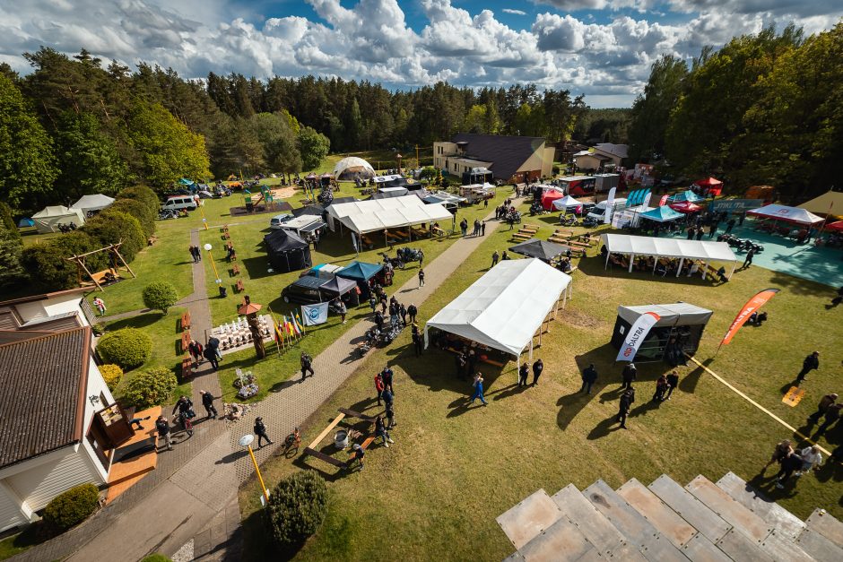 Baikerių fiesta: plieninės pramogos, muzika ir įspūdingiausiųjų rinkimai