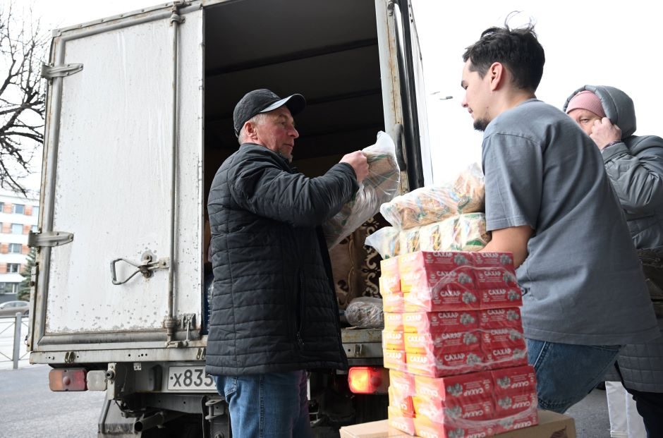 Rusija teigia išsiuntusi 25 tonas humanitarinės pagalbos Gazos Ruožui