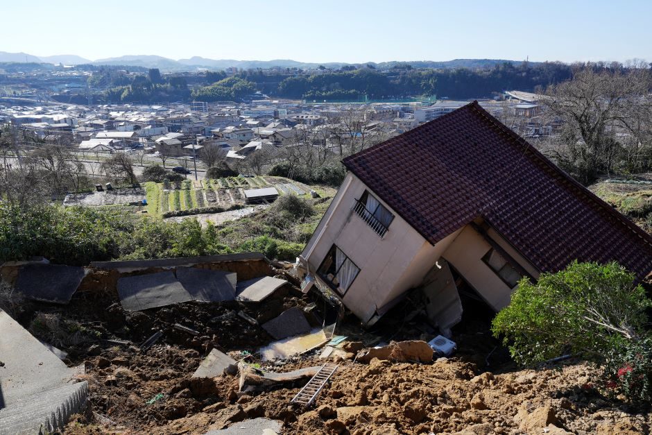 Japonijoje žemės drebėjimo aukų skaičius padidėjo iki 48