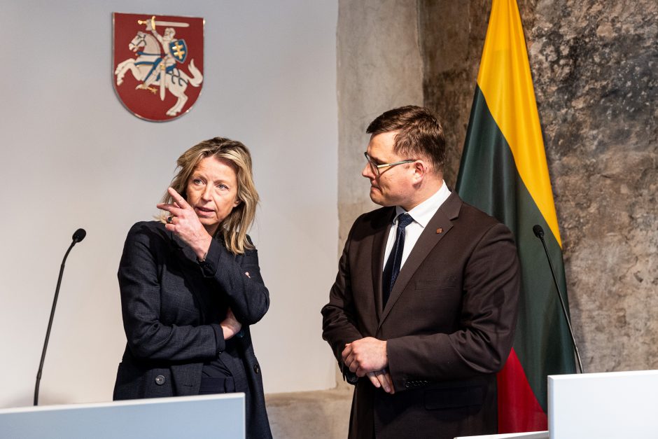 L. Kasčiūno ir Nyderlandų gynybos ministrės K. Ollongren spaudos konferencija