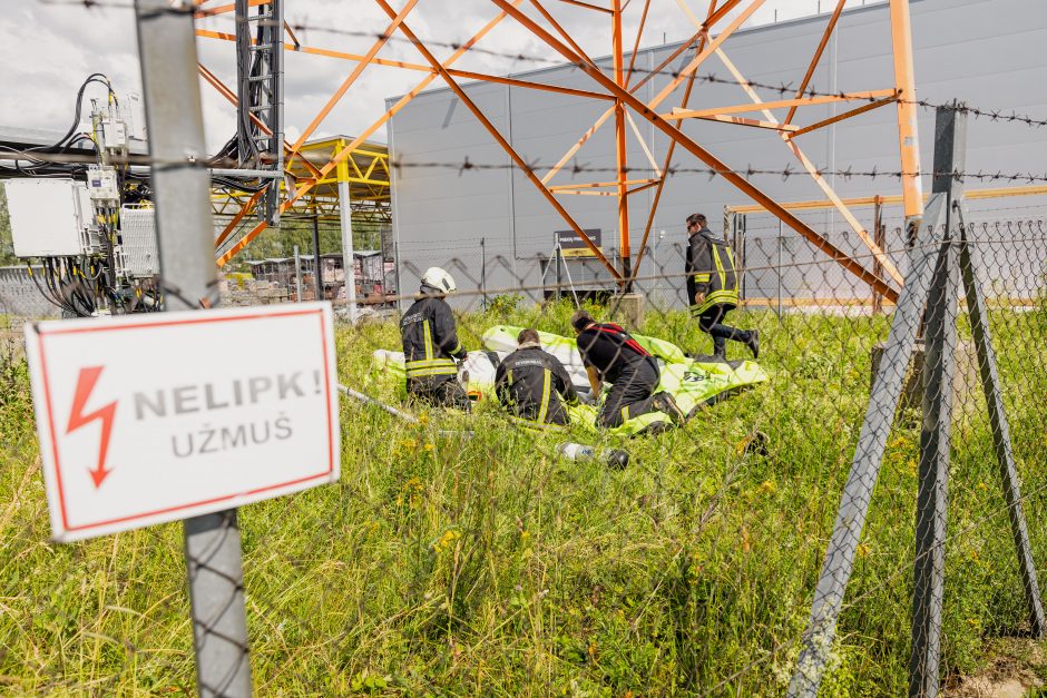 Vilniuje vyras užlipo ant mobiliojo ryšio operatoriaus bokšto