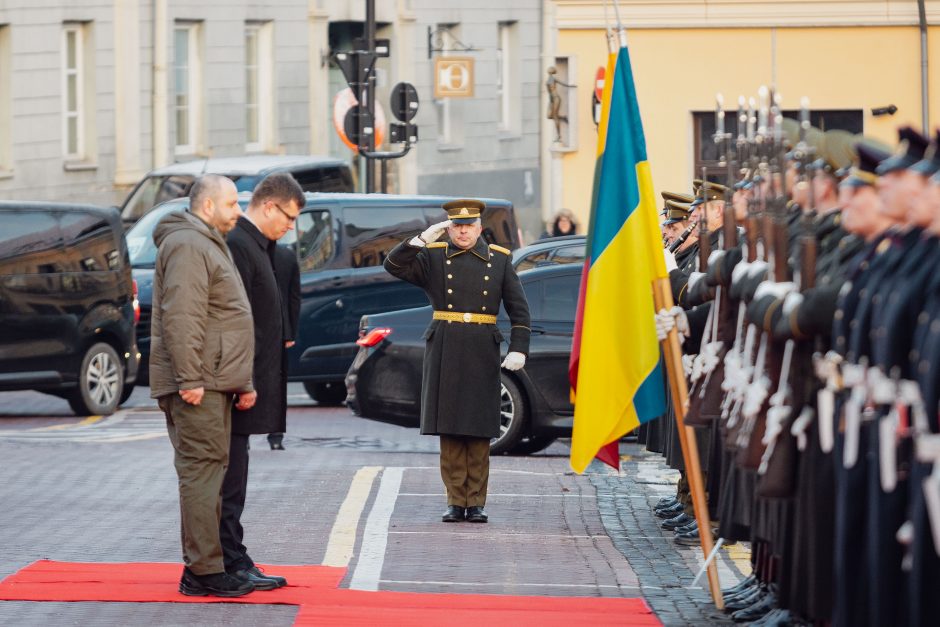 Lietuva įsipareigojo remti Ukrainos gynybos pramonę, skirs pirmus 10 mln. eurų