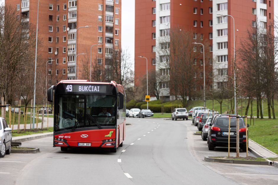 Sostinė ketina pratęsti galimybę ukrainiečiams viešuoju transportu važiuoti nemokamai