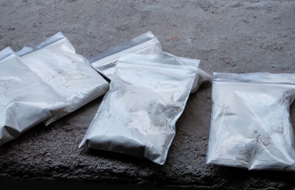 Sustabdyto vyro automobilyje pareigūnai rado narkotikų: dar daugiau jų aptikta per kratą namuose