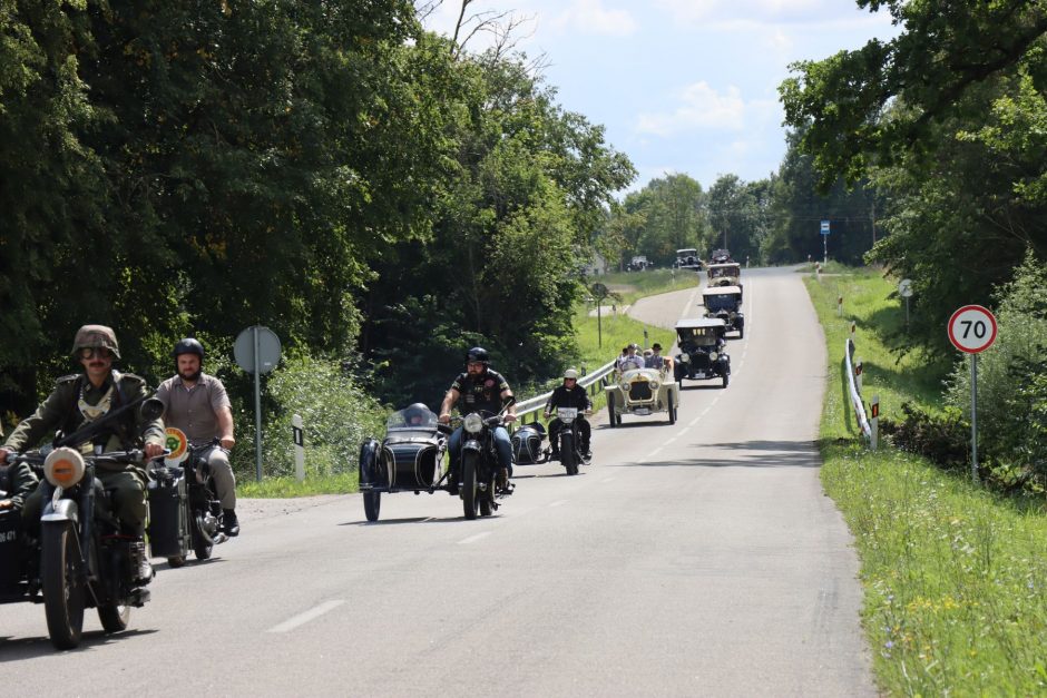 Biržų keliais riedėjo nesenstanti klasika