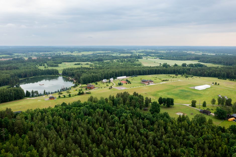 Inspektoriai pateko į numanomą J. Borisovo šaudyklą prie Trakų, nurodys statinį nugriauti