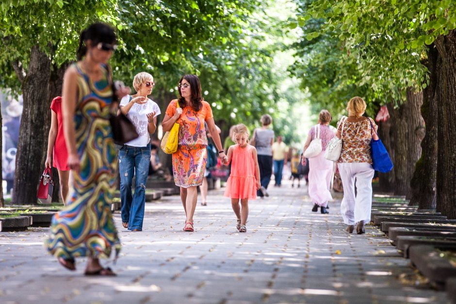 Į Laisvės alėją – išdidžiai su šlepetėmis