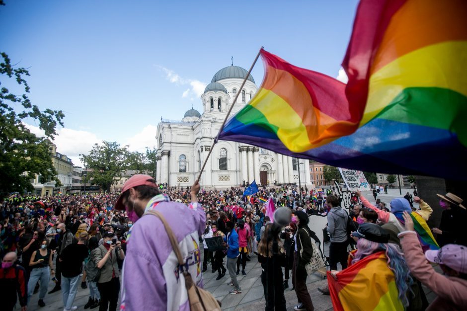 Transeksualai bus gydomi už valstybės pinigus?