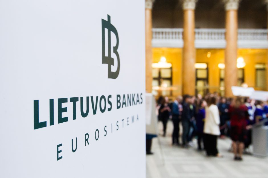 Lietuvos bankas ragina kredito davėjus lanksčiai reaguoti į galimas klientų problemas juos grąžinti
