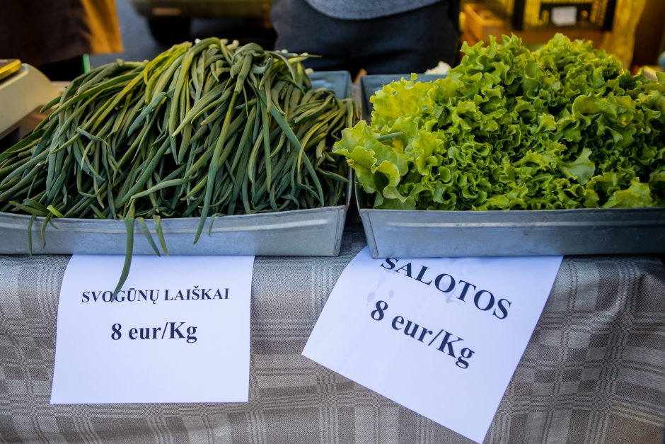 Šviežios daržovės turguje: pabrango ne visos