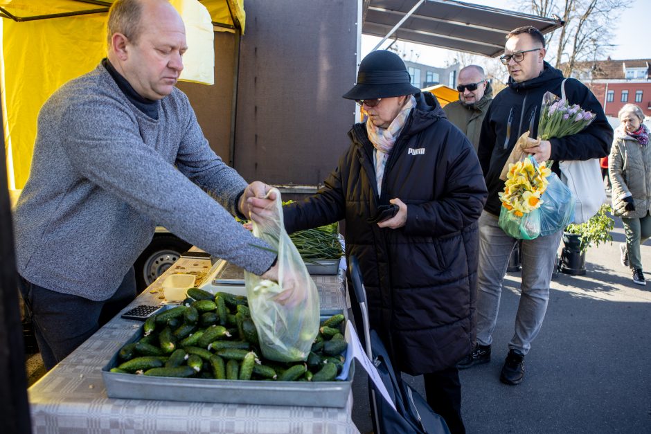 Šviežios daržovės turguje: pabrango ne visos