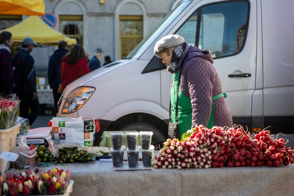 Šviežios daržovės turguje: pabrango ne visos