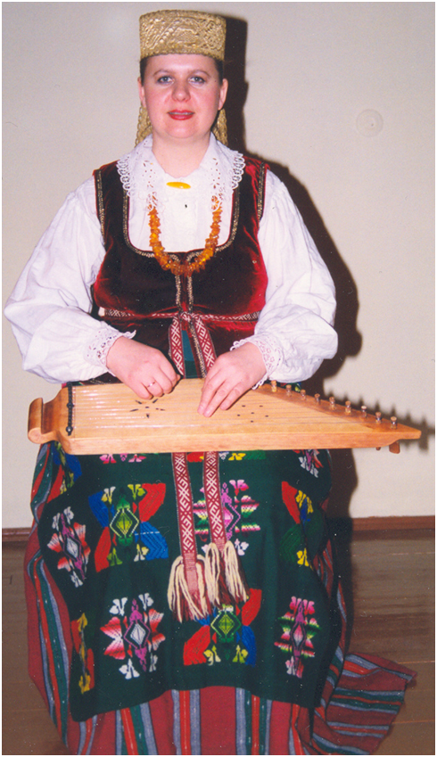 Kanklės – muzikavimo tradicijų ir ramybės šaltinis