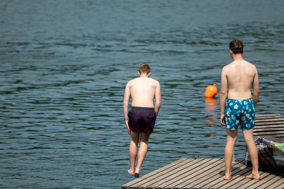 Į Lietuvą grįžo vasariška šiluma