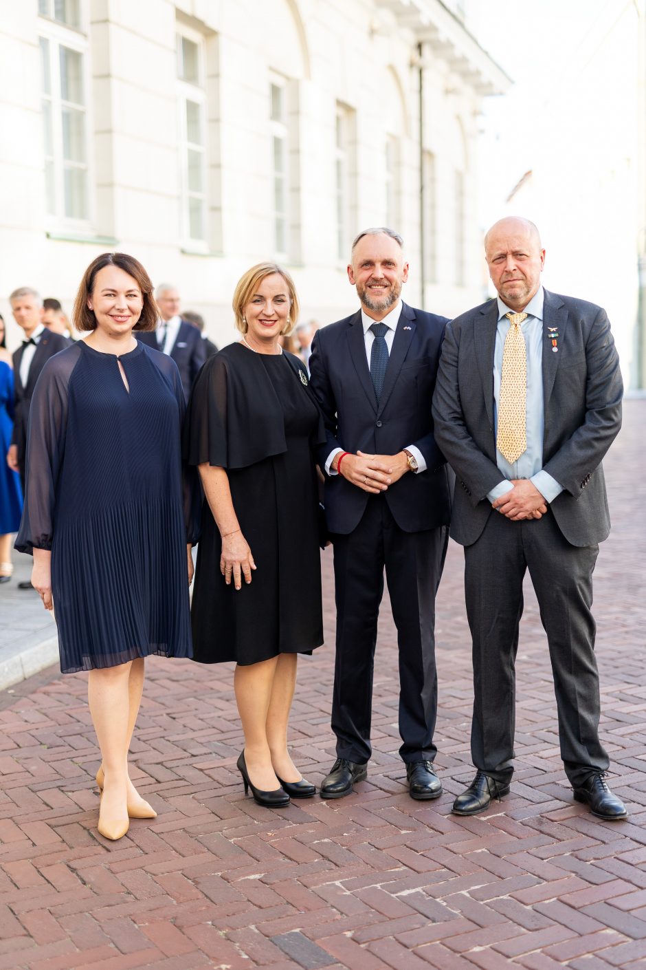 Šalies vadovo inauguraciją vainikavo vakarinė dalis: į Prezidentūros kiemą rinkosi garbūs svečiai