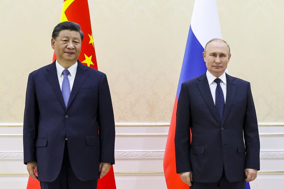 Kremlius: V. Putinas ir Xi Jinpingas aptars Pekino pasiūlymus dėl karo Ukrainoje užbaigimo